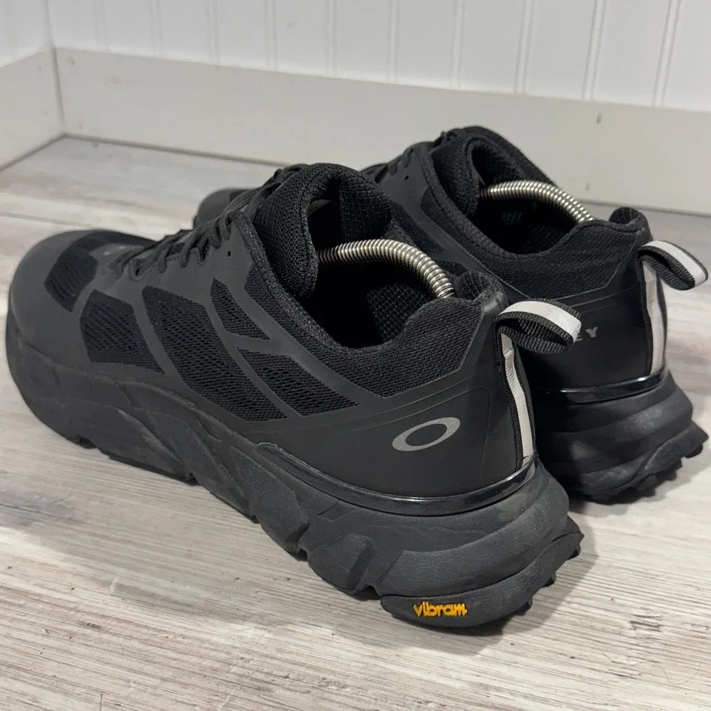 Oakley SI Men's Light Breathe Trail Shoe, Triple Black - 12 REG (M)